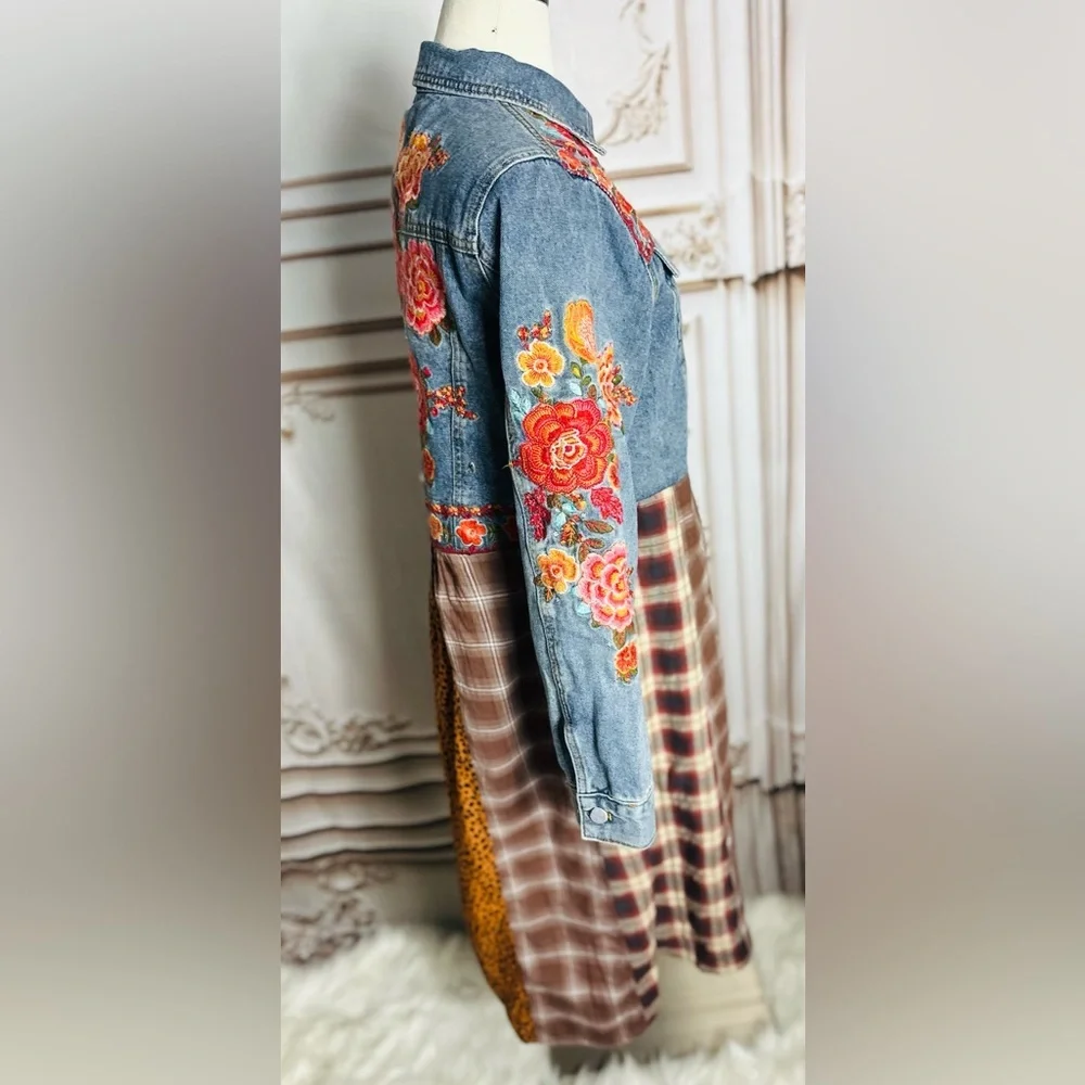Floral Embroidered Denim Dress - Picture 7 of 10